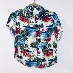VINTAGE HAWAIIAN BUTTON UP 🌈